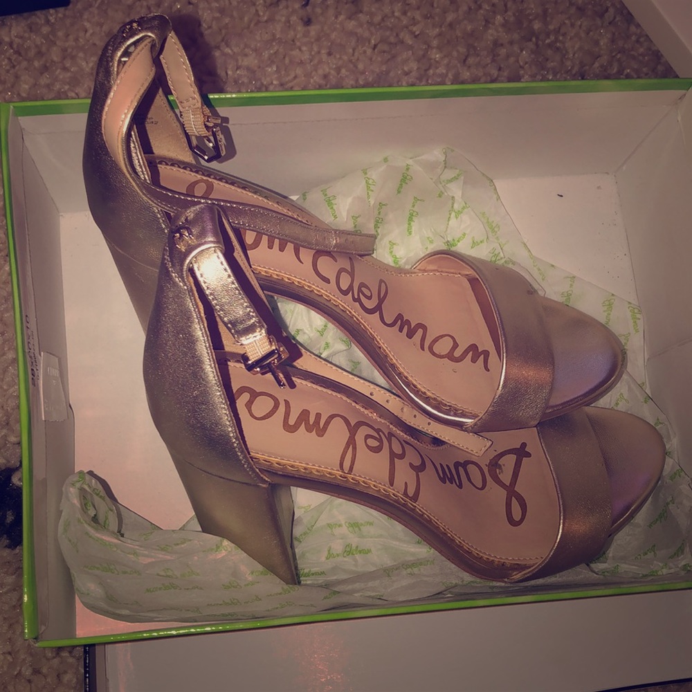 Sam Edelman Yaro Gold Block Heel Sandal size 7